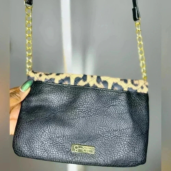 ❤️Jessica Simpson Black & Leopard Print Faux Leather Crossbody Bag - Picture 3 of 7